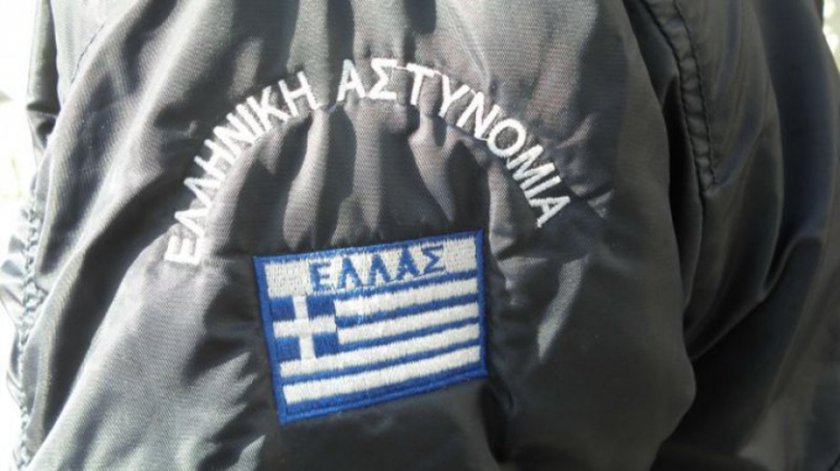 Задържаха български шофьор на камион с мигранти в Гърция