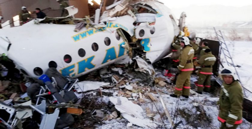 Самолет със 100 души на борда катастрофира в Казахстан, има жертви