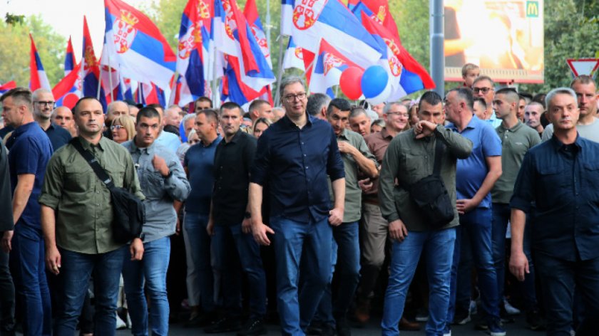 Проправителствени митинги в близо 130 селища в Сърбия