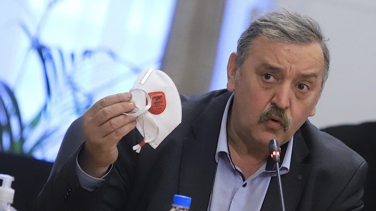 Кантарджиев алармира: Иде нова вълна на Covid-19!