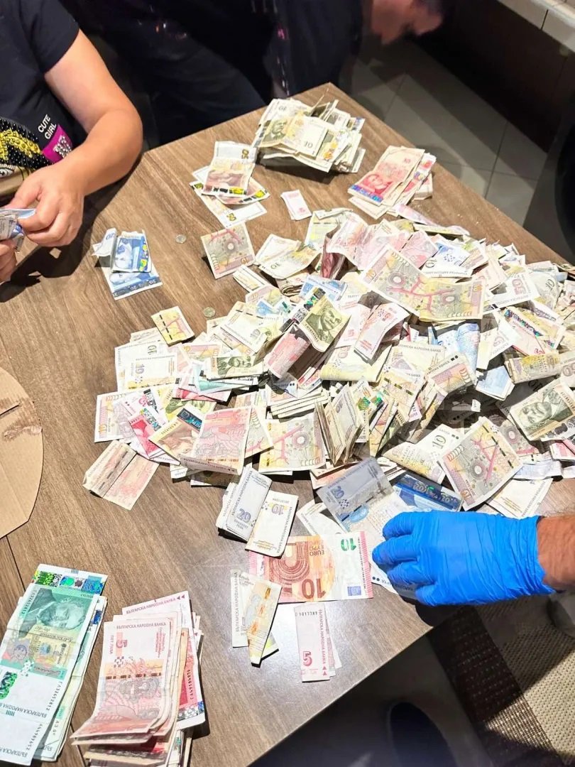 Закопчаха цяло семейство за разпространение на метамфетамин в Бургас
