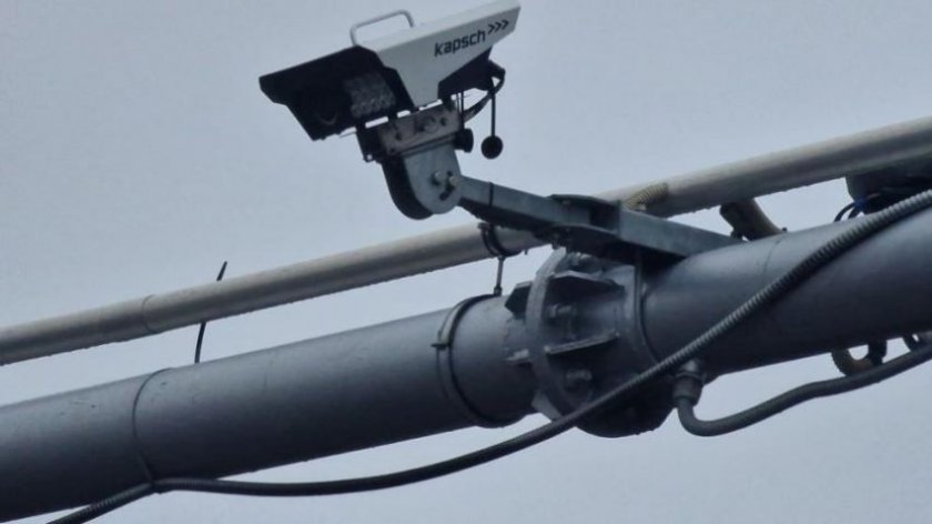 Адвокат оспори в съда правото на МВР да глобява за