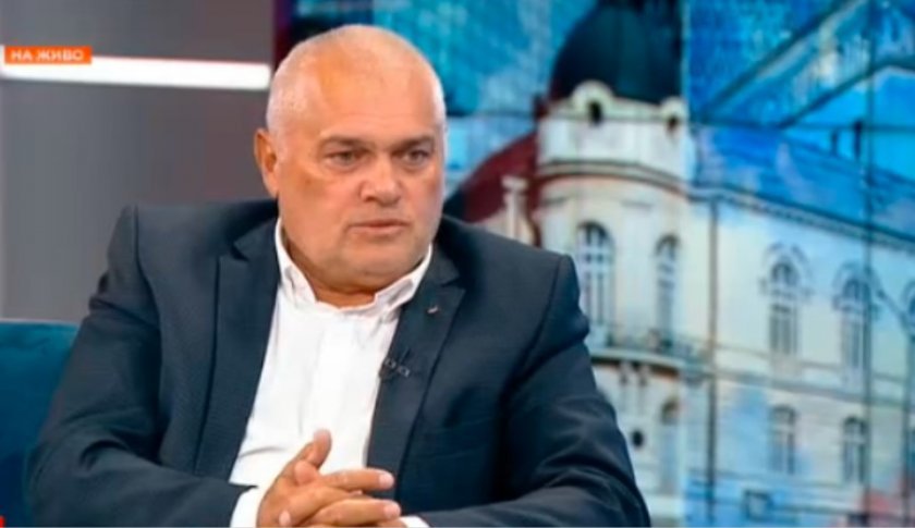 Валентин Радев: В МВР каквото и да се случи, обикновено го отнася министърът