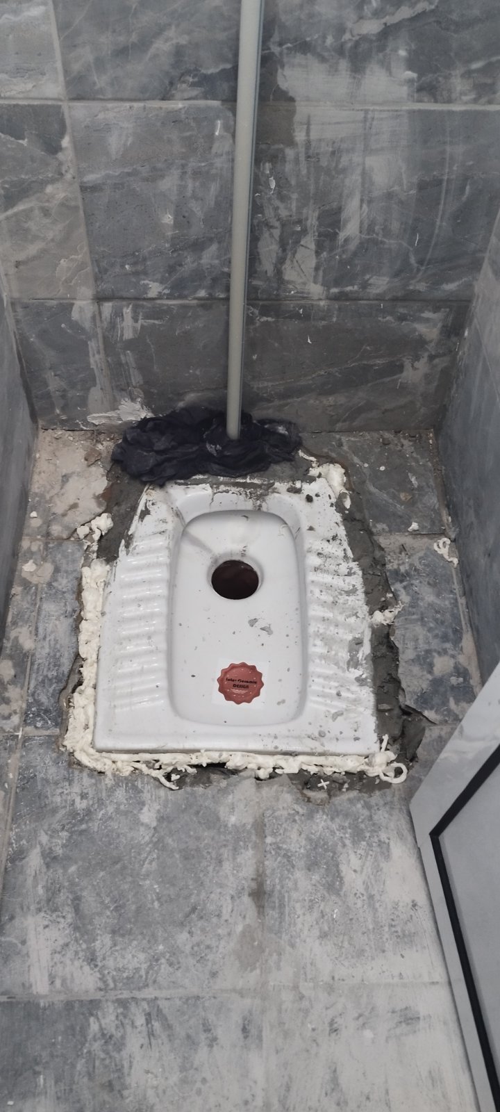 Ремонт в столичното 26 СУ Йордан Йовков разяри родители. Тоалетна