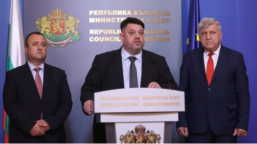 Зафиров поиска 3,7 млрд. лв. за справяне с водната криза 