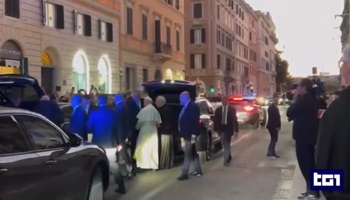 Колата на папата отказа да запали 