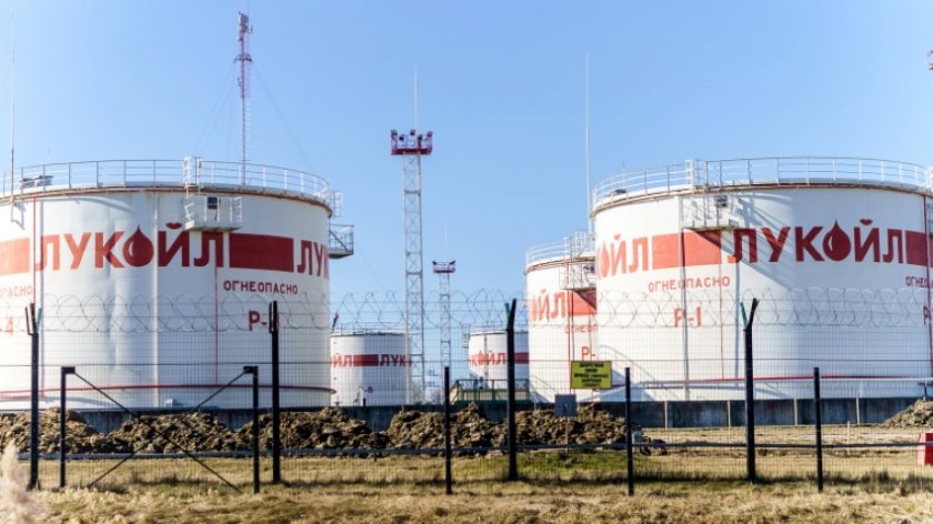 Спешно пишат закон за купувача на "Лукойл Нефтохим Бургас"
