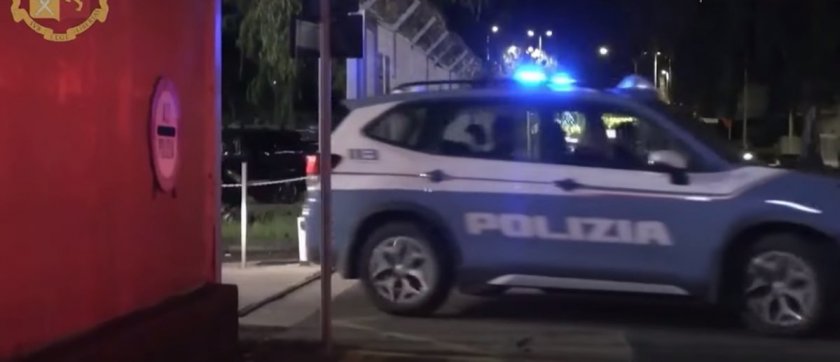 Взривиха колата на известен италиански журналист
