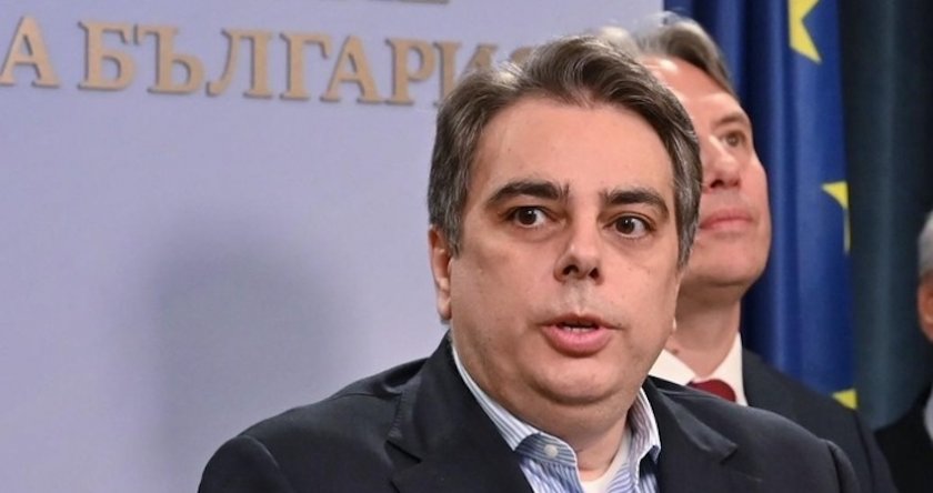 Това, което виждаме в момента е пълен блокаж на държавата.