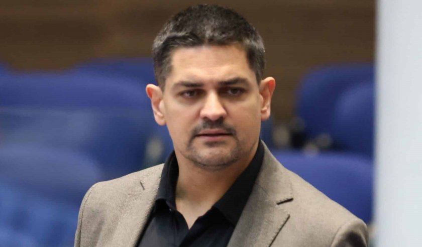 МЕЧ предлагат отново одържавяване на "Лукойл"