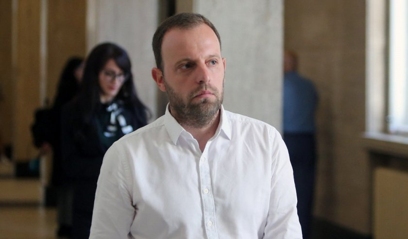 Разследването за побоя с чук над прокурор Иво Илиев все