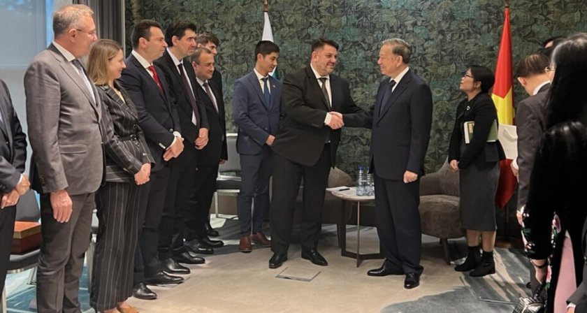 Атанас Зафиров се срещна с шефа на виетнамските комунисти