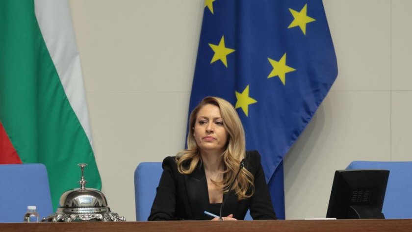 Подписаха анекс за ротацията: След Рая, идват фаворитите на ИТН и БСП