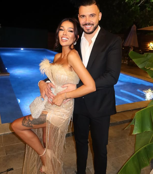 Певицата Диона признава, че вече година и половина е щастливо