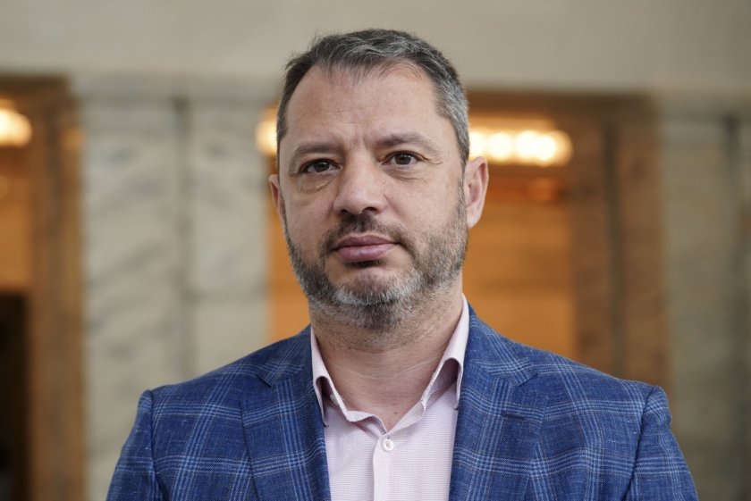 Най-неочаквано: Делян Добрев стана от "Възраждане"