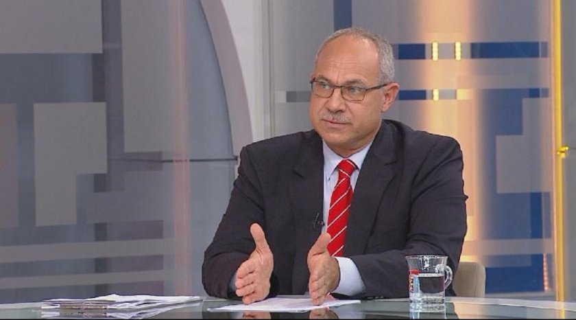 Ей, Русков, аз съм стрелял с картечница, а ти, русофиловъдско вещество?