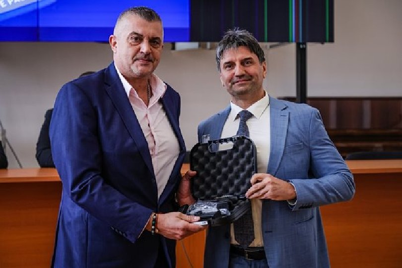 СДВР награди отличилите се полицаи