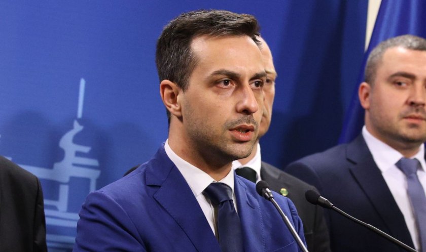 "Възраждане" дават на прокурор Терзиев, отменил техен протест с народни танци 