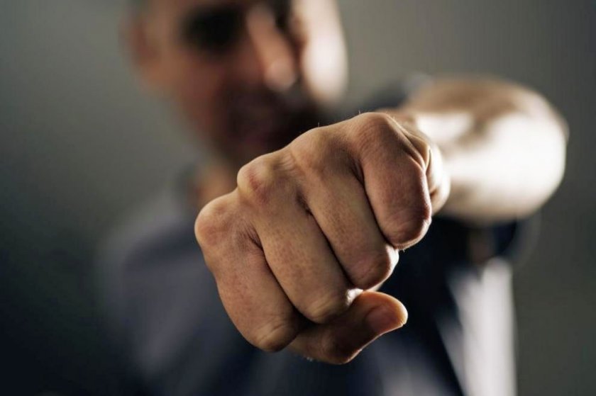 Оставиха в ареста мъжа, нападнал с юмруци фелдшер във Врачанско