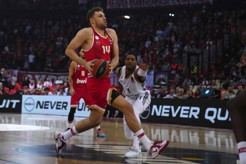 Олимпиакос и Везенков с нов успех в Евролигата