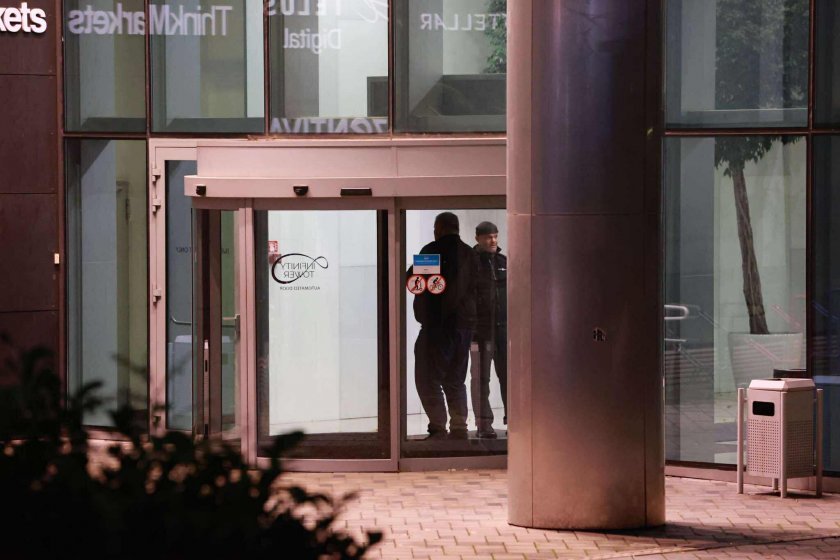 Продължава проверката на ДАНС в "Лукойл"