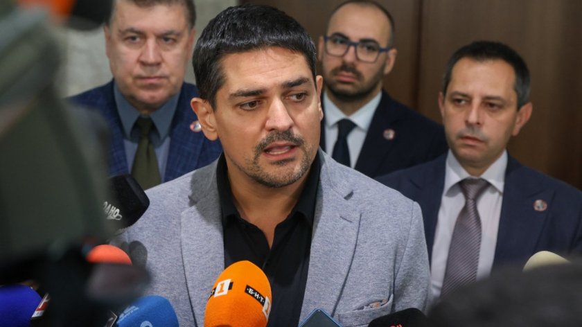 Радостин Василев: Ще сезираме САЩ, че Борисов е откраднал няколко милиарда