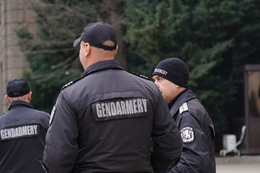 Задържаха двама за побой в центъра на София 