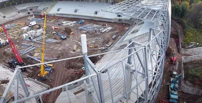 С нови темпове: Вече облицоват Сектор "А" и "Армията" (ВИДЕО)