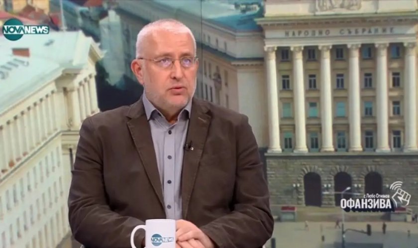 Проф. Светослав Малинов: Властта пада, ако рафинерията затвори