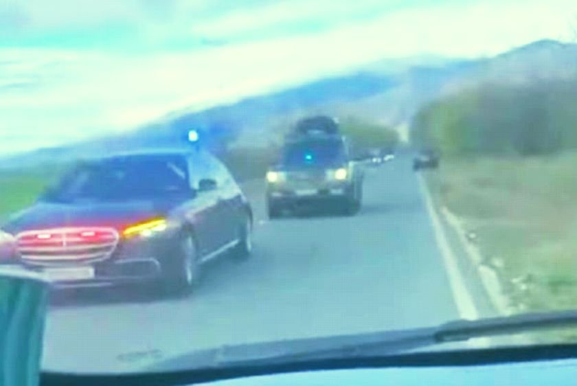 Шофьорът, разминал се с НСО: Щях да умра, дори не намалиха