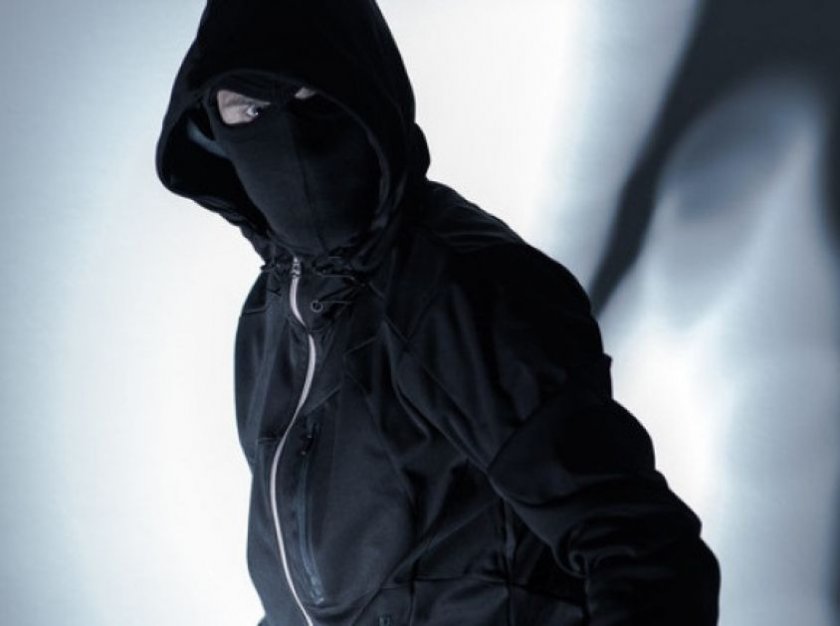 Арестуваха непълнолетен за въоръжен грабеж в Монтана