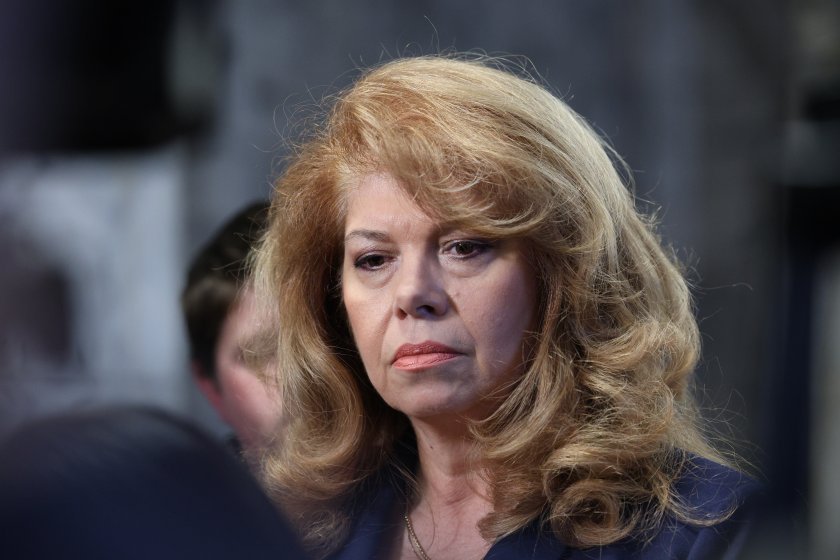 Йотова със злокобна прогноза, ако загубим "Лукойл"