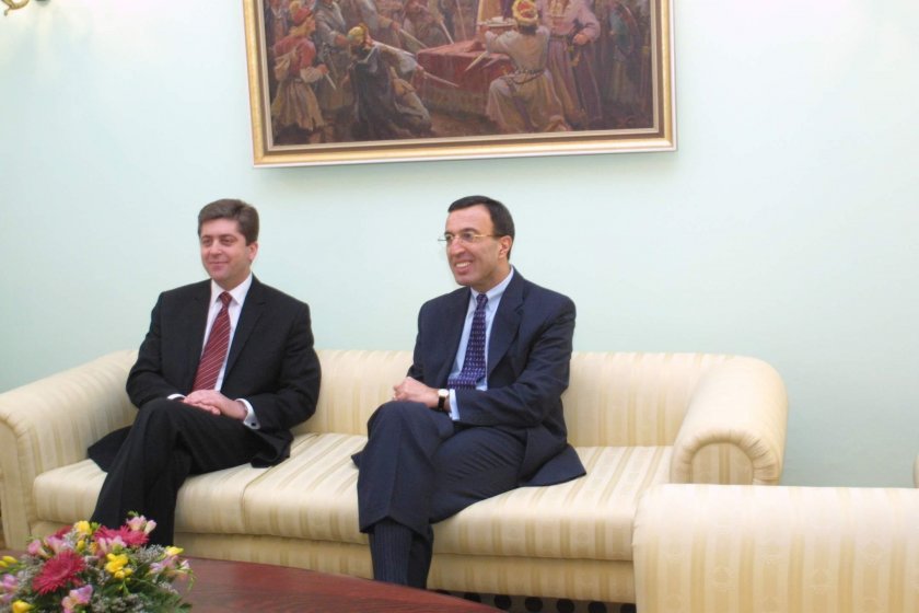 На гардовете и шофьорите от НСО им е лесно днес