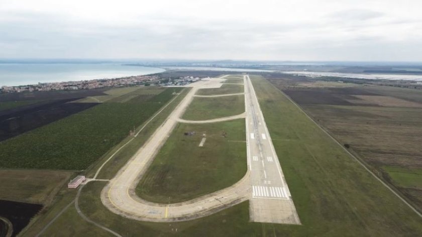 Летище Бургас затвaря за 6 месеца