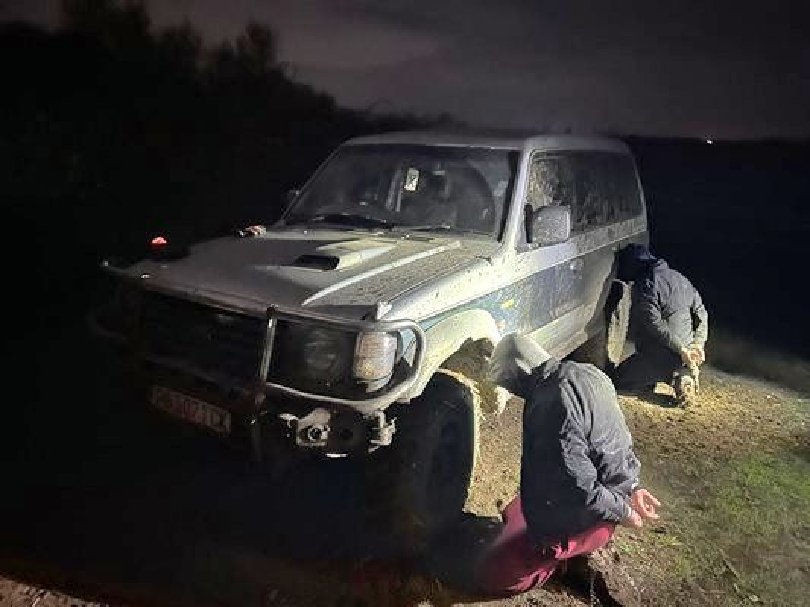 Задържаните за източване на 7 тона гориво от тръба на "Лукойл" остават в ареста