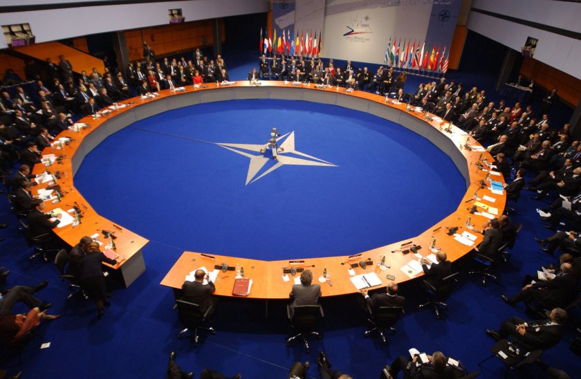 Посланиците на НАТО на спешна среща заради убийството на ген. Солеймани
