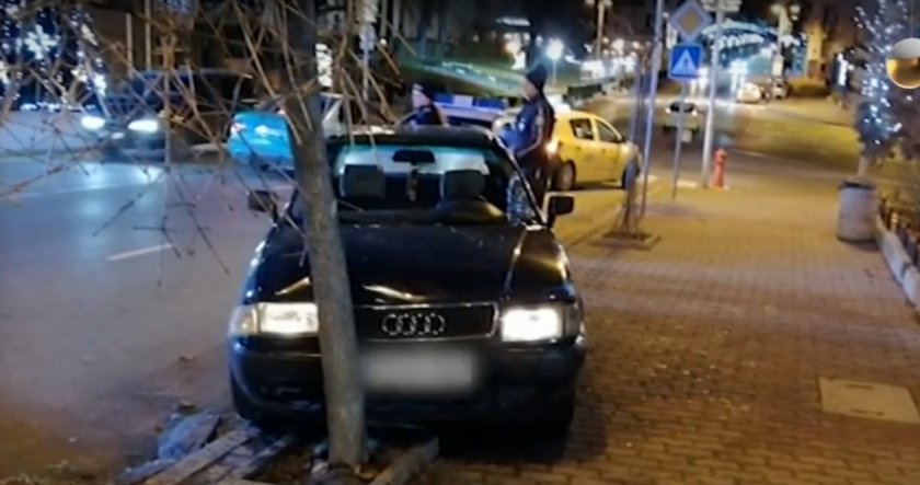Пиян шофьор нацели общината в Търново