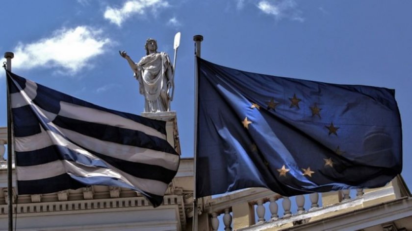 Властите в Гърция тарашат на 18 000 гръцки фирми у нас