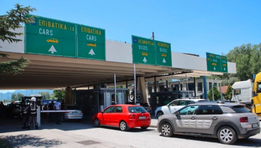 Гърция не пуска шофьори да излязат от страната, ако не си платят глобите