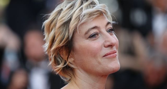 Сестрата на Карла Бруни празнува рождения си ден на "Киномания"