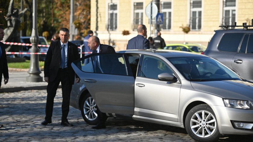 Президентът Румен Радев вече няма да може да се вози