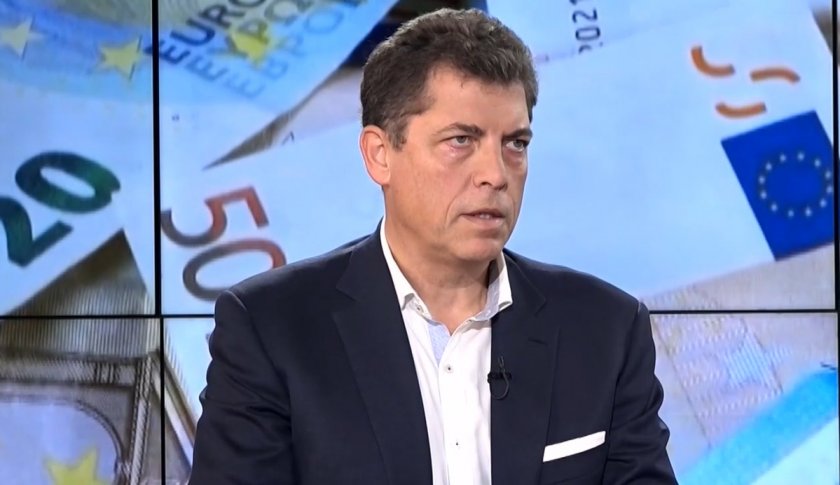 Милен Велчев: В държавната администрация работят повече хора, отколкото в аналоговата епоха