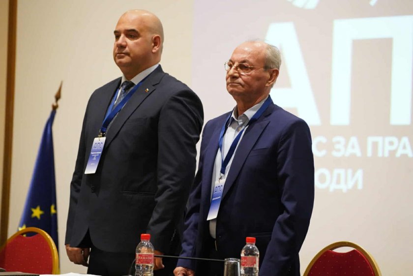 Почетният председател на АПС Ахмед Доган учредил новата партия ни
