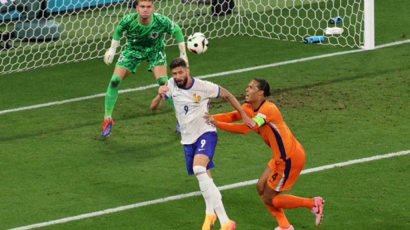 Ван Дайк подобри рекорд на Франк де Бур