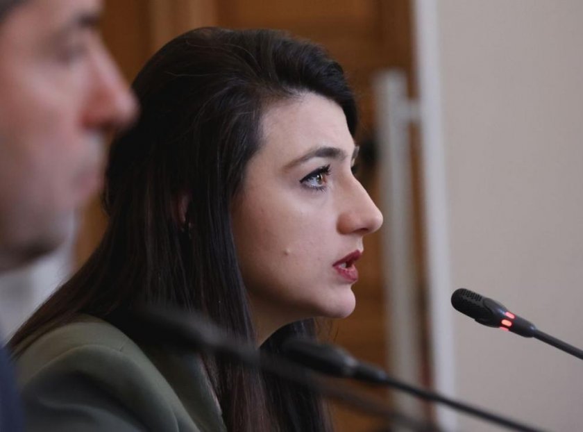 Гледат делото „Корал“ за документна измама срещу Лена Бориславова