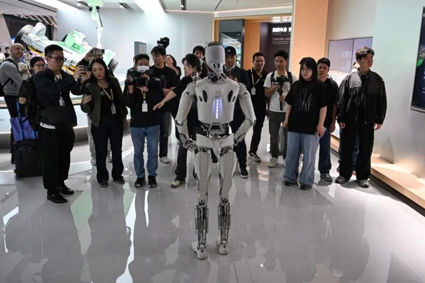 Хуманоиден робот влезе в Книгата на Гинес като измина 106 километра