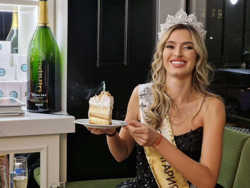 Волейболистка е новата "Мис България"! (СНИМКИ)