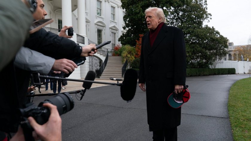 Миличкият: Тръмп обедня с милиард за два месеца