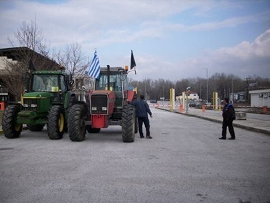 Внимавайте с пътуванията! Гърците блокират "Кулата - Промахон"