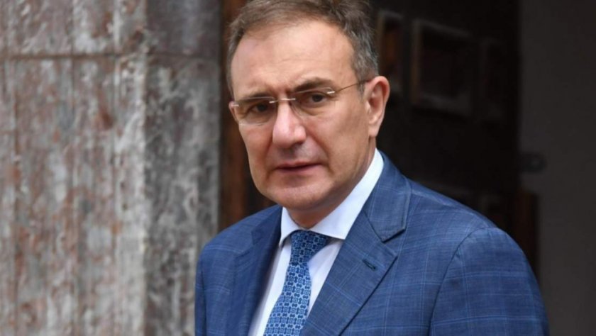 Гуцанов с важна новина за коледните добавки след оттеглянето на бюджета